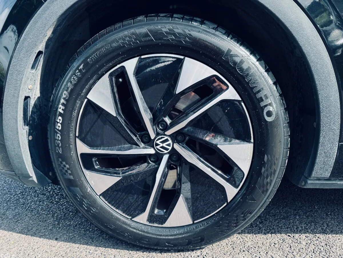 Volkswagen ID.5 Estate, Electric, 2022, Black