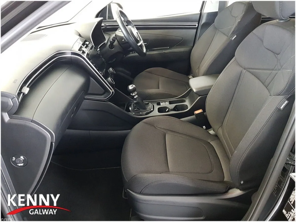 Hyundai Tucson MPV, Diesel, 2022, Black