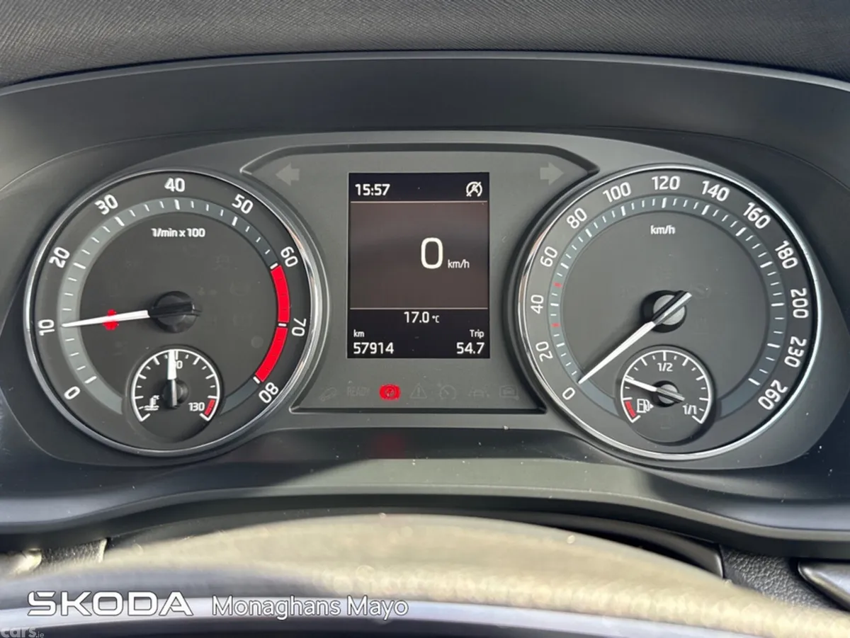 Skoda Octavia Hatchback, Petrol, 2021, Blue