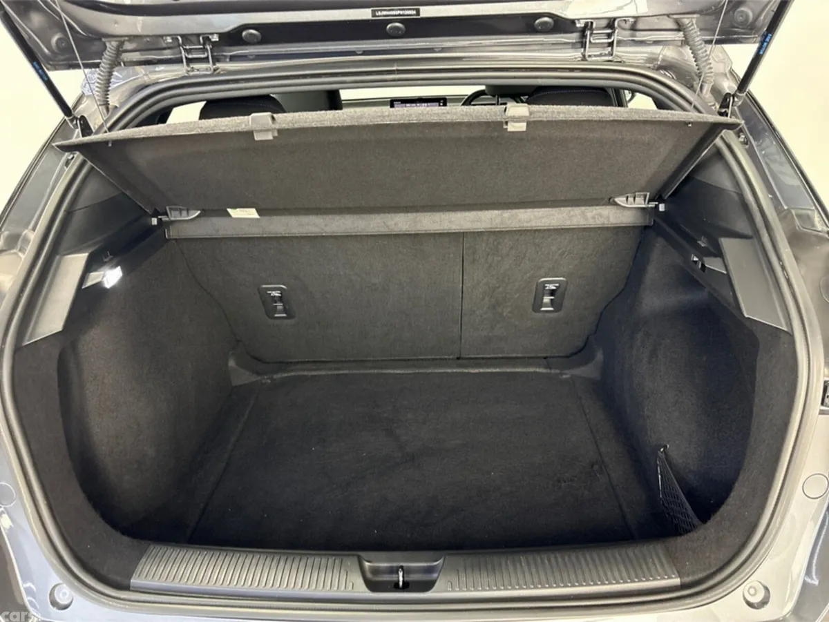 MG 4 Hatchback, Electric, 2023, Grey