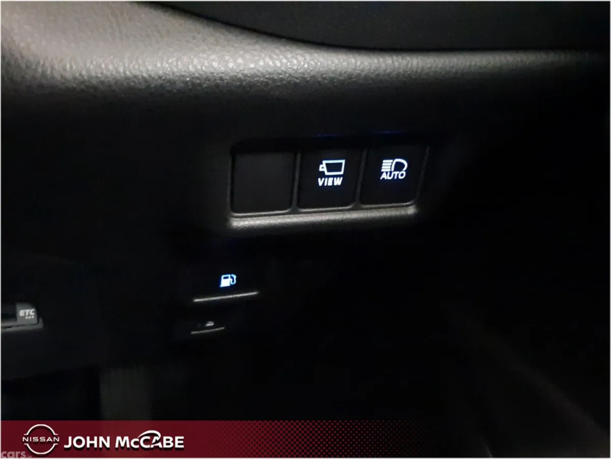 Toyota C-HR MPV, Petrol Hybrid, 2021, Black