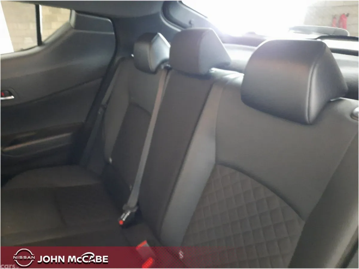 Toyota C-HR MPV, Petrol Hybrid, 2021, Black