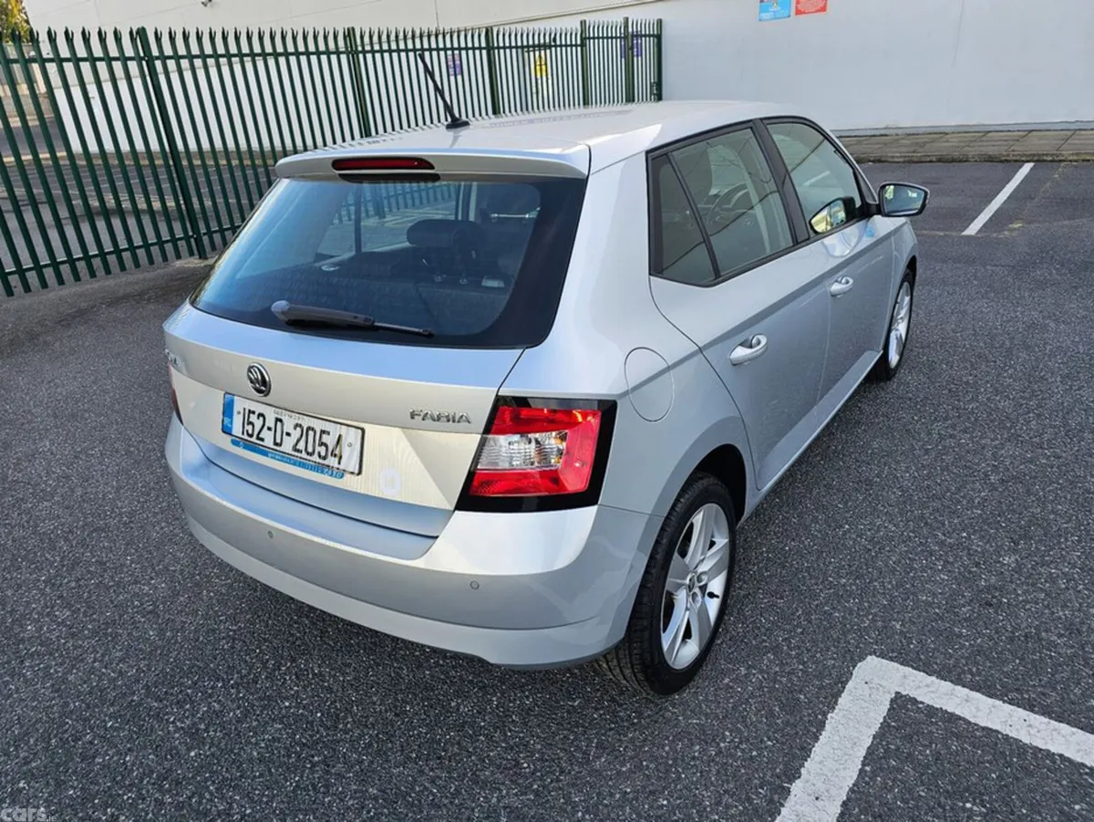 Skoda Fabia Hatchback, Petrol, 2015, Silver