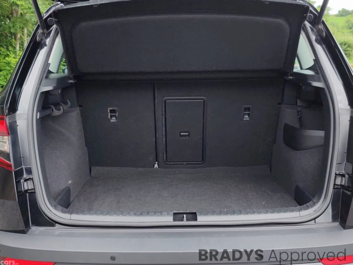 Skoda Karoq SUV, Petrol, 2022, Black