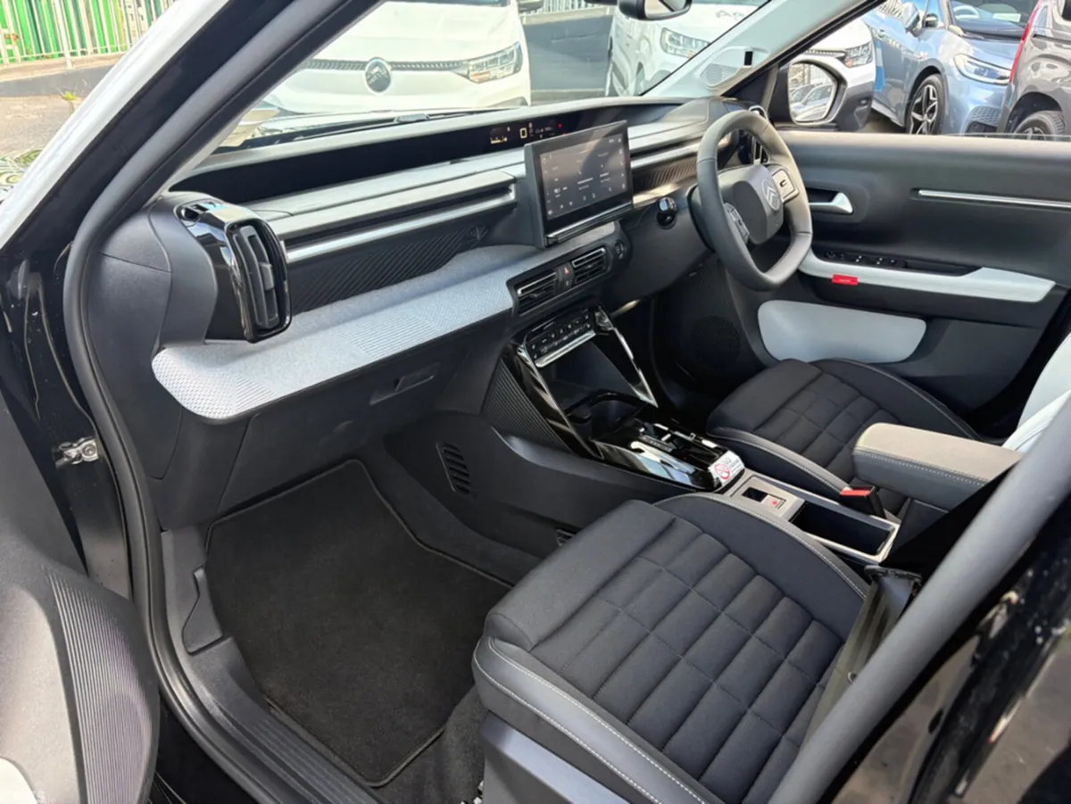 Citroen C3 Aircross MPV, Petrol Hybrid, 2026, Black