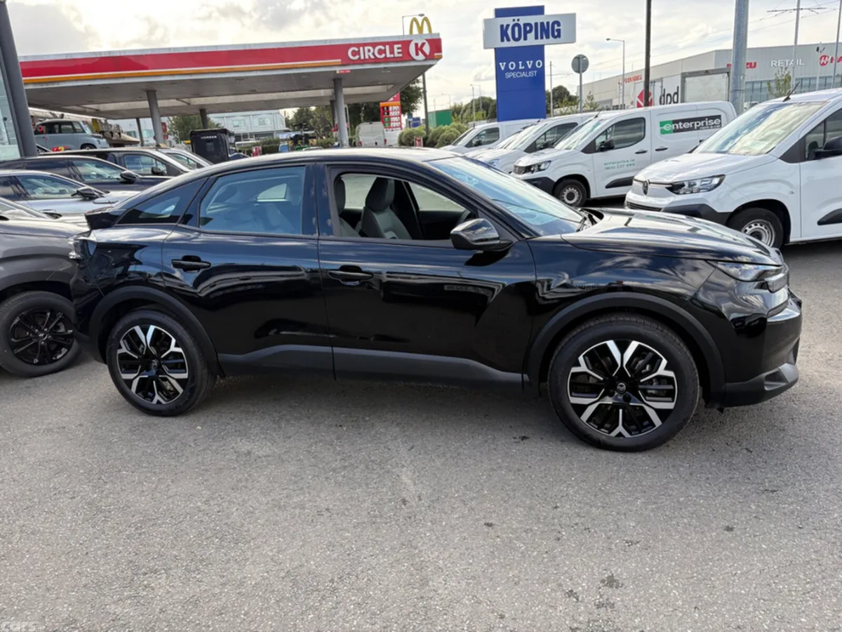 Citroen C4 Hatchback, Petrol Hybrid, 2026, Black