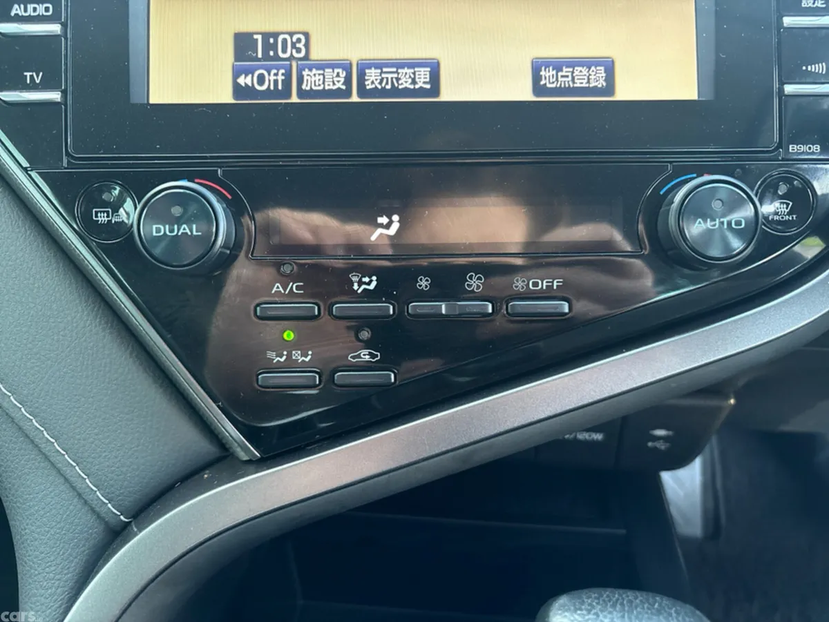Toyota Camry Saloon, Petrol Hybrid, 2019, White