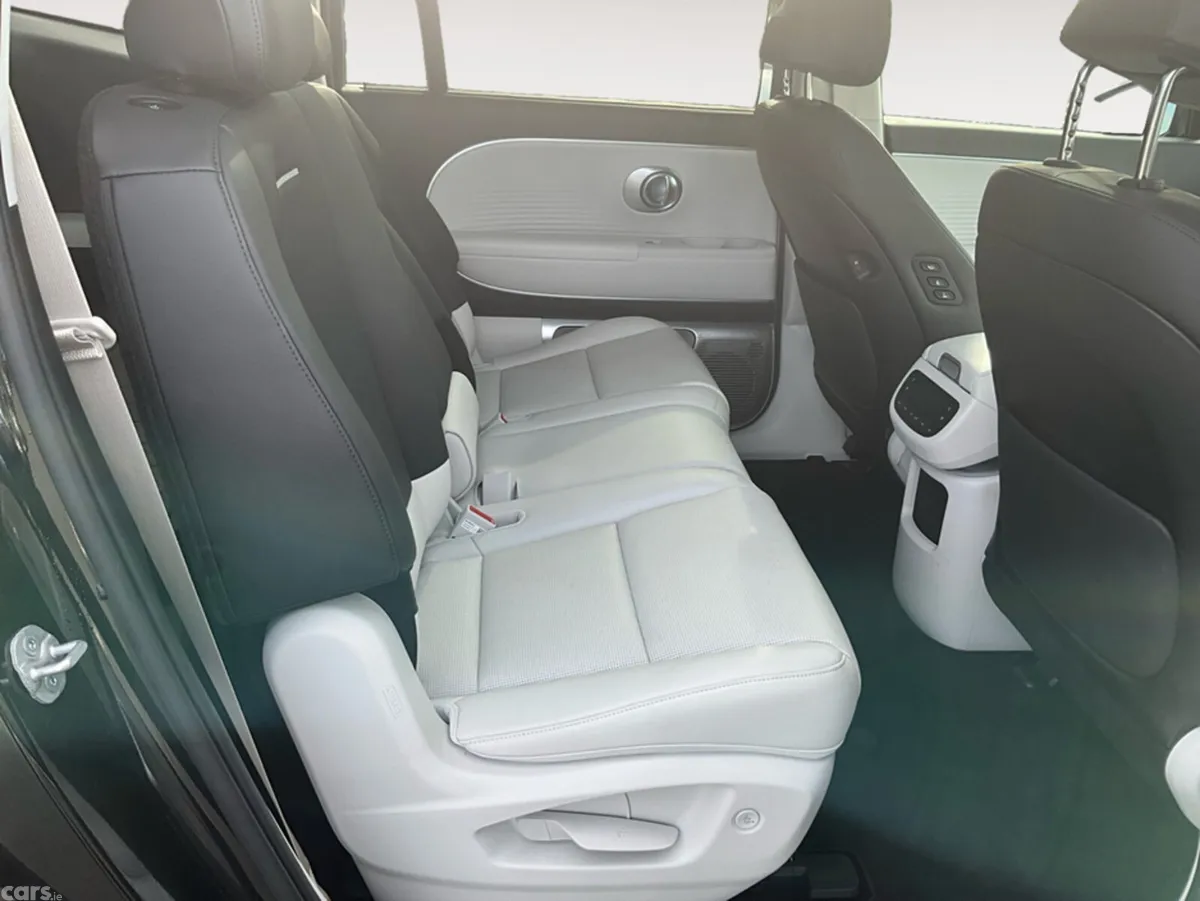 Hyundai IONIQ 9 MPV, Electric, 2026, Black
