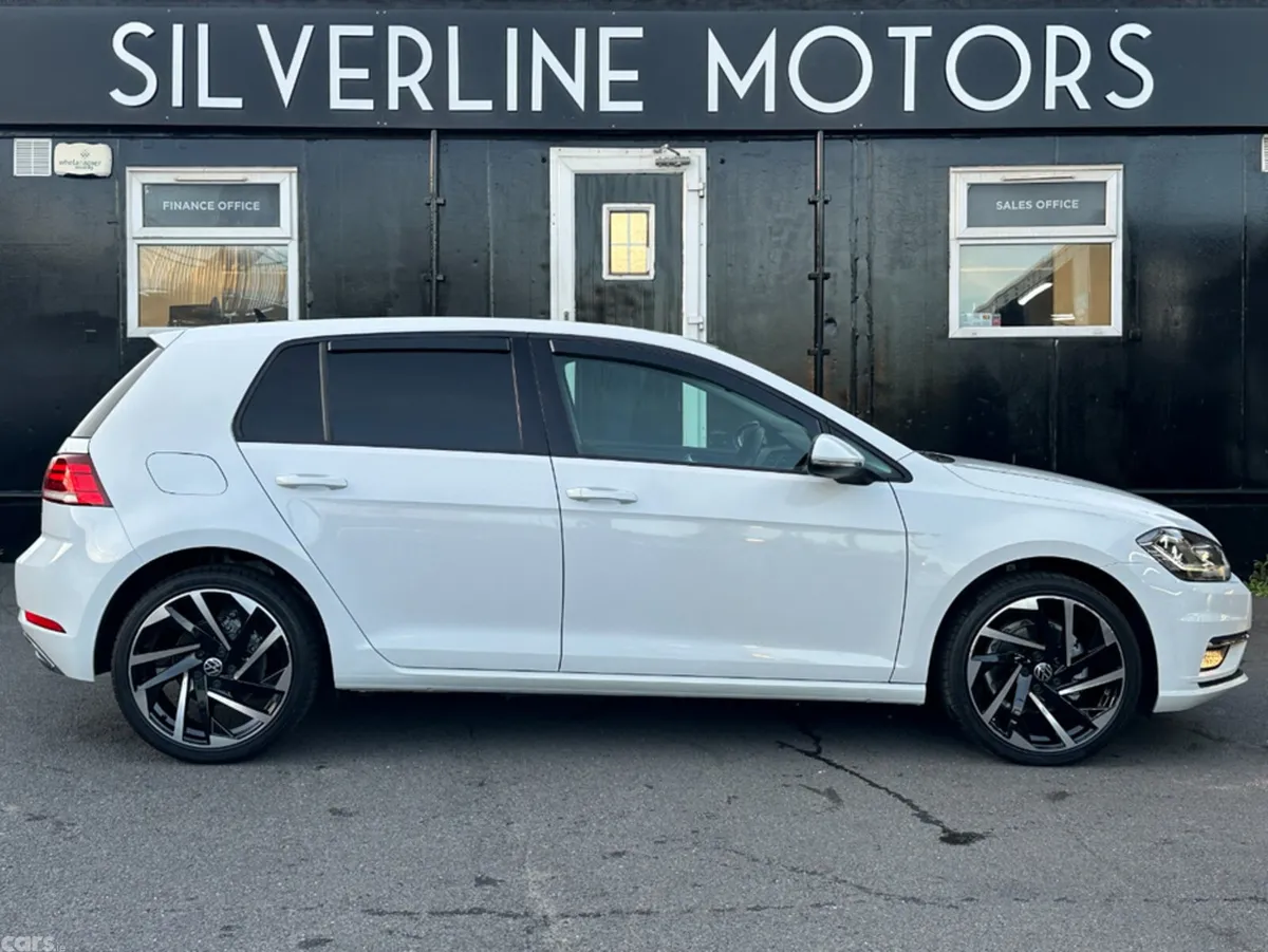 Volkswagen Golf Hatchback, Petrol, 2018, White