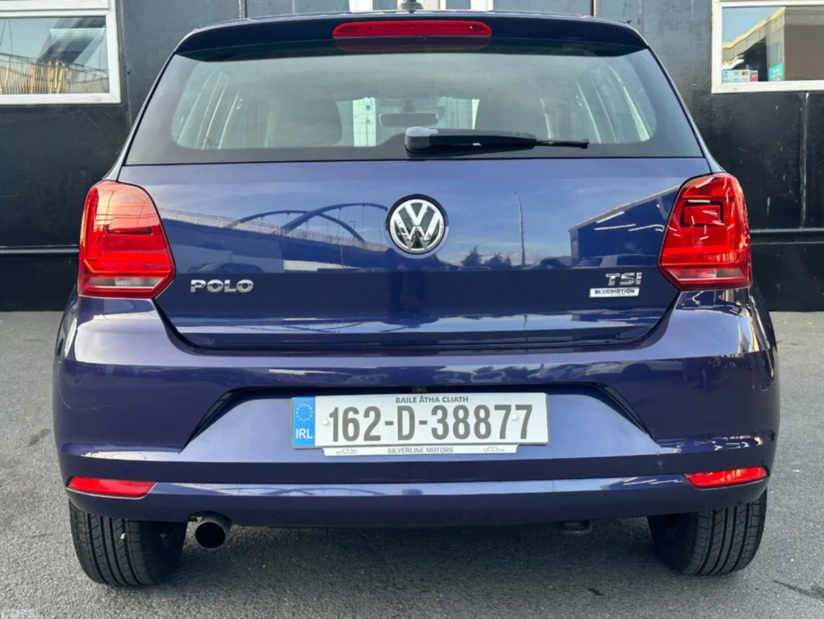 Volkswagen Polo Hatchback, Petrol, 2016, Blue