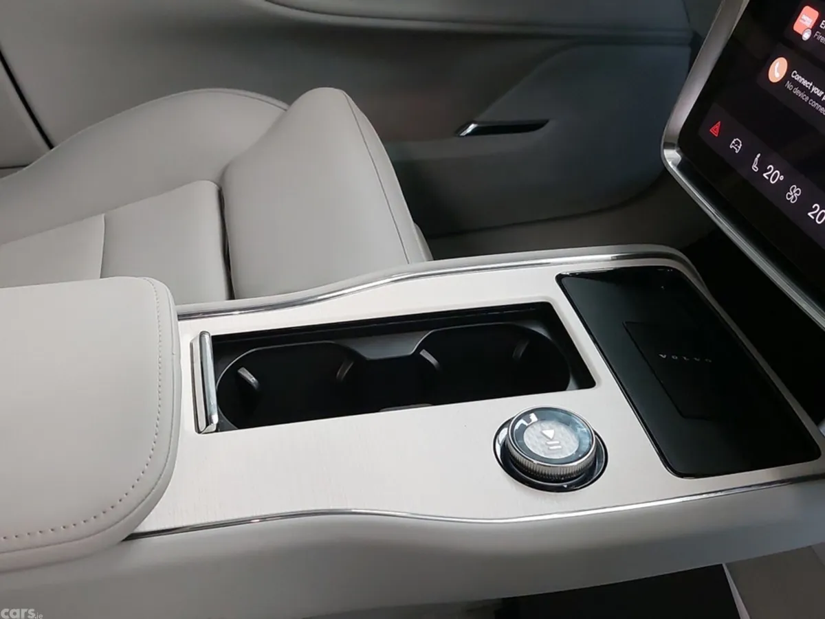 Volvo EX90 SUV, Electric, 2026, Red