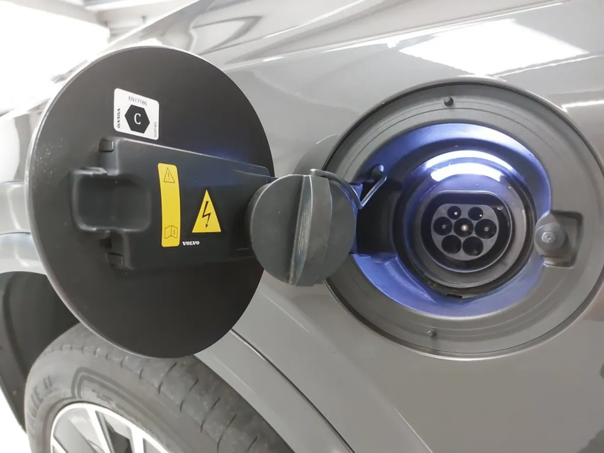 Volvo XC90 SUV, Petrol Plug-in Hybrid, 2023, Grey