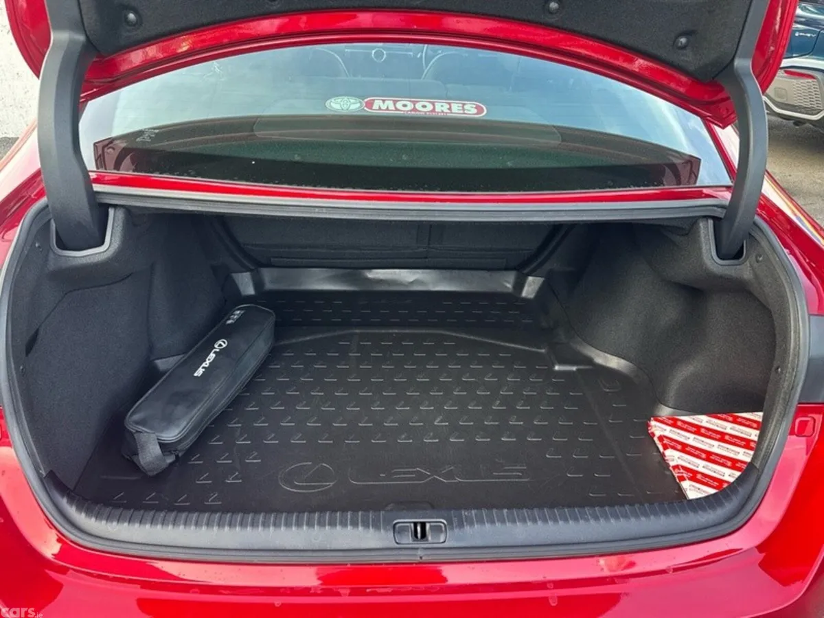 Lexus RC Coupe, Petrol Hybrid, 2019, Red