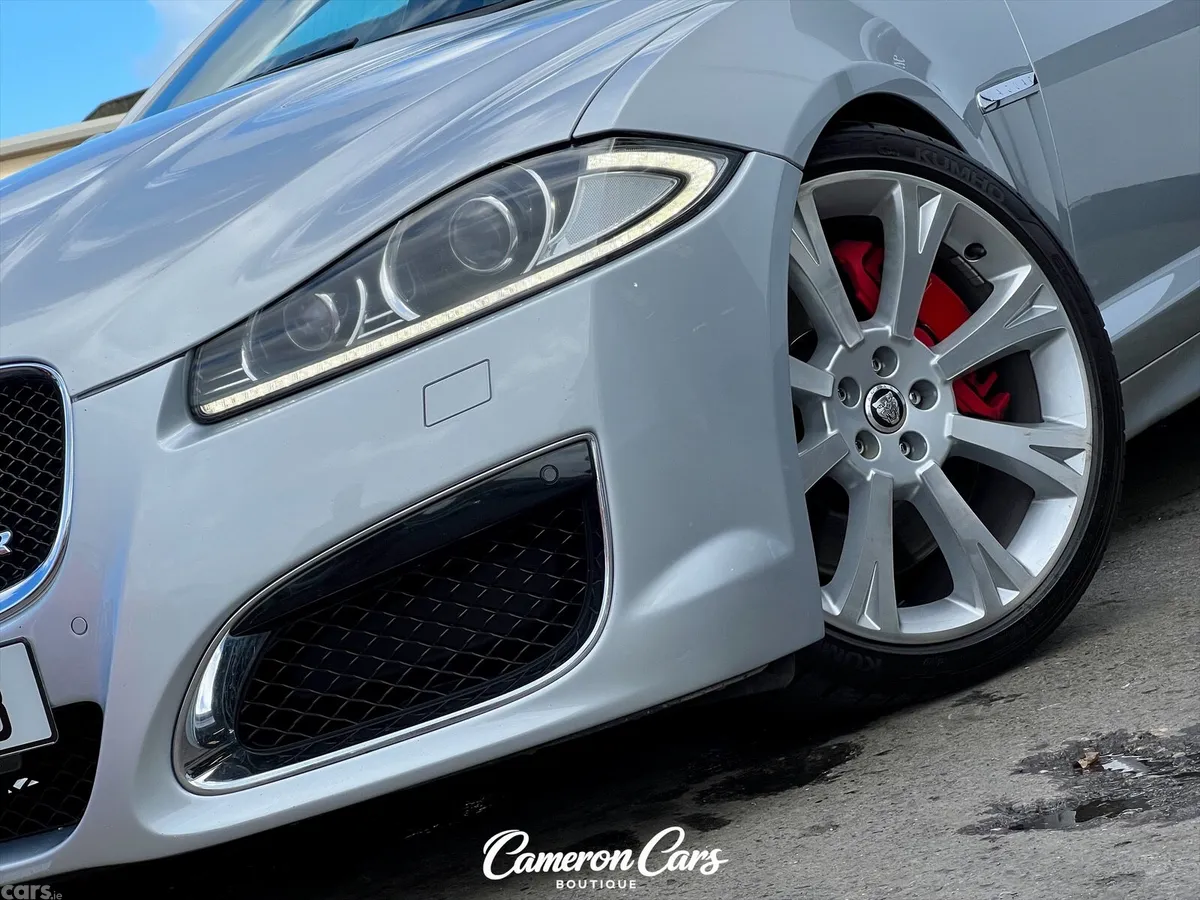 Jaguar XF Saloon, Petrol, 2013, Silver