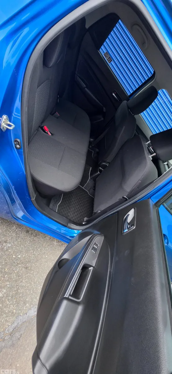 Suzuki Swift Hatchback, Petrol, 2023, Blue