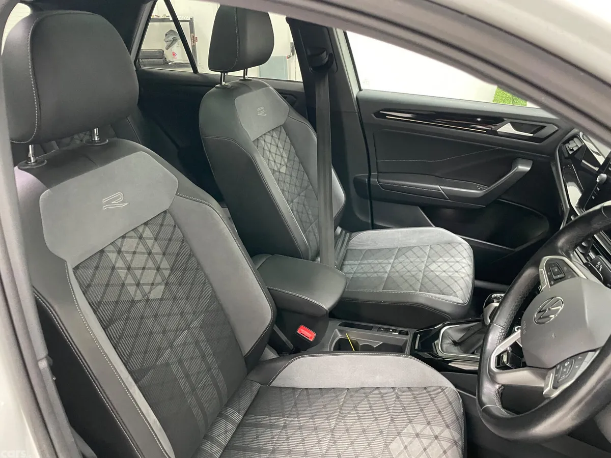 Volkswagen T-Roc SUV, Petrol, 2023, White