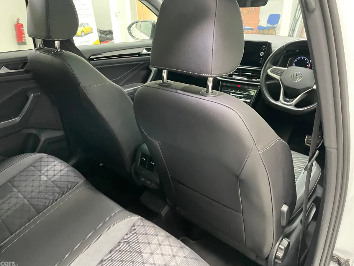 Volkswagen T-Roc SUV, Petrol, 2023, White