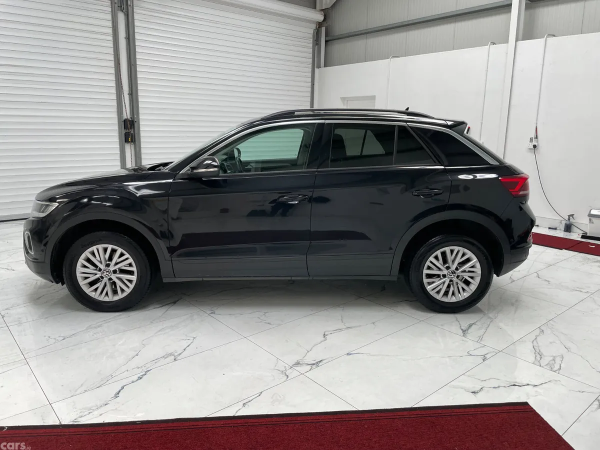 Volkswagen T-Roc SUV, Petrol, 2024, Black