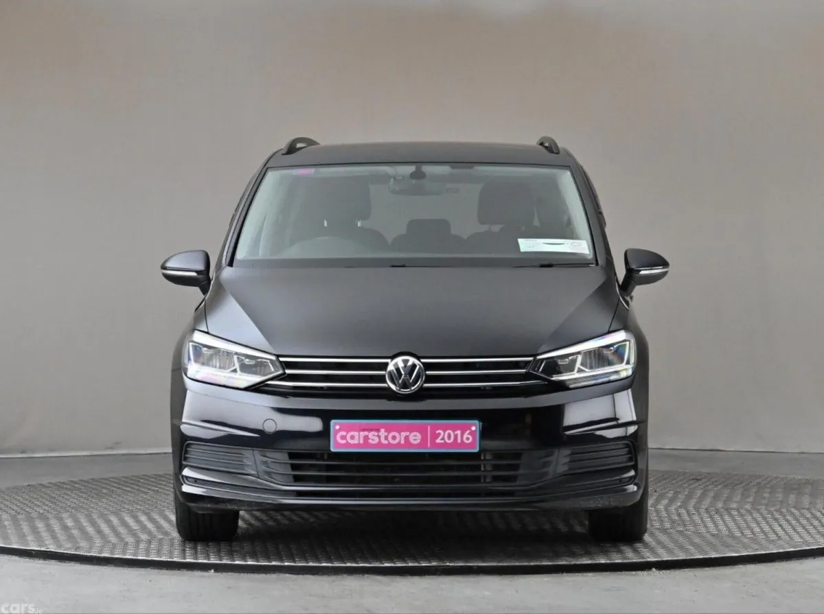 Volkswagen Touran MPV, Petrol, 2016, Black
