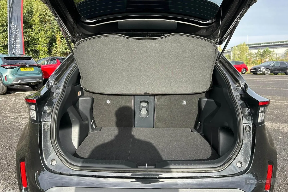 Toyota Yaris Cross SUV, Petrol Hybrid, 2026, Black