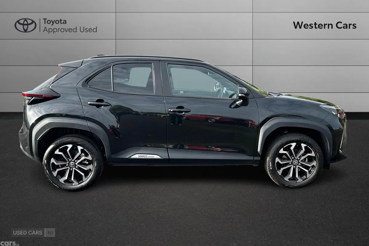 Toyota Yaris Cross SUV, Petrol Hybrid, 2026, Black