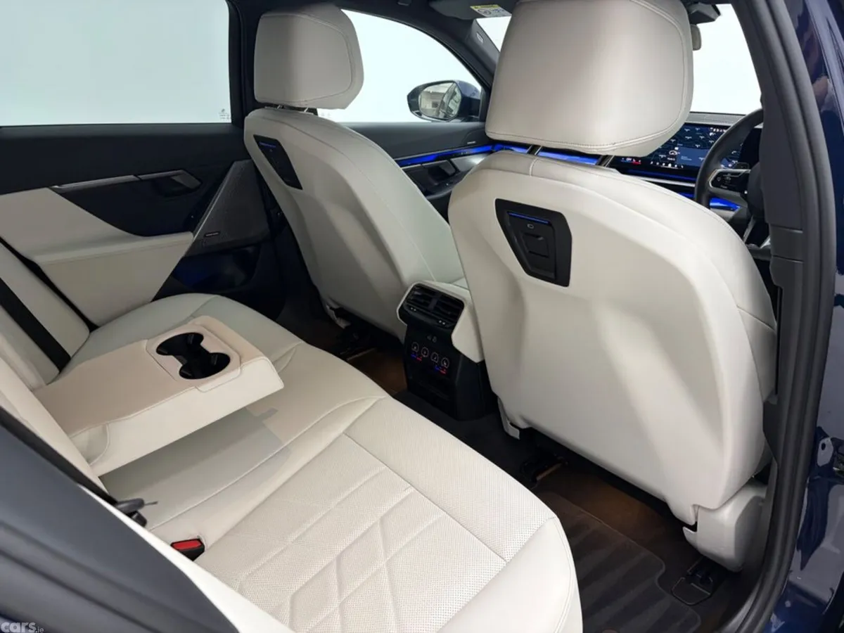 BMW 5-Series Saloon, Petrol Plug-in Hybrid, 2024, Blue