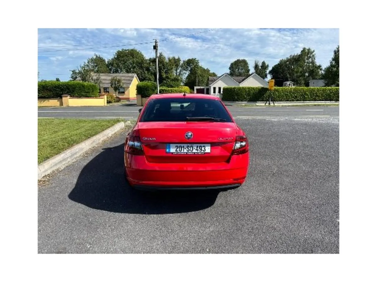 Skoda Octavia Hatchback, Diesel, 2020, Red