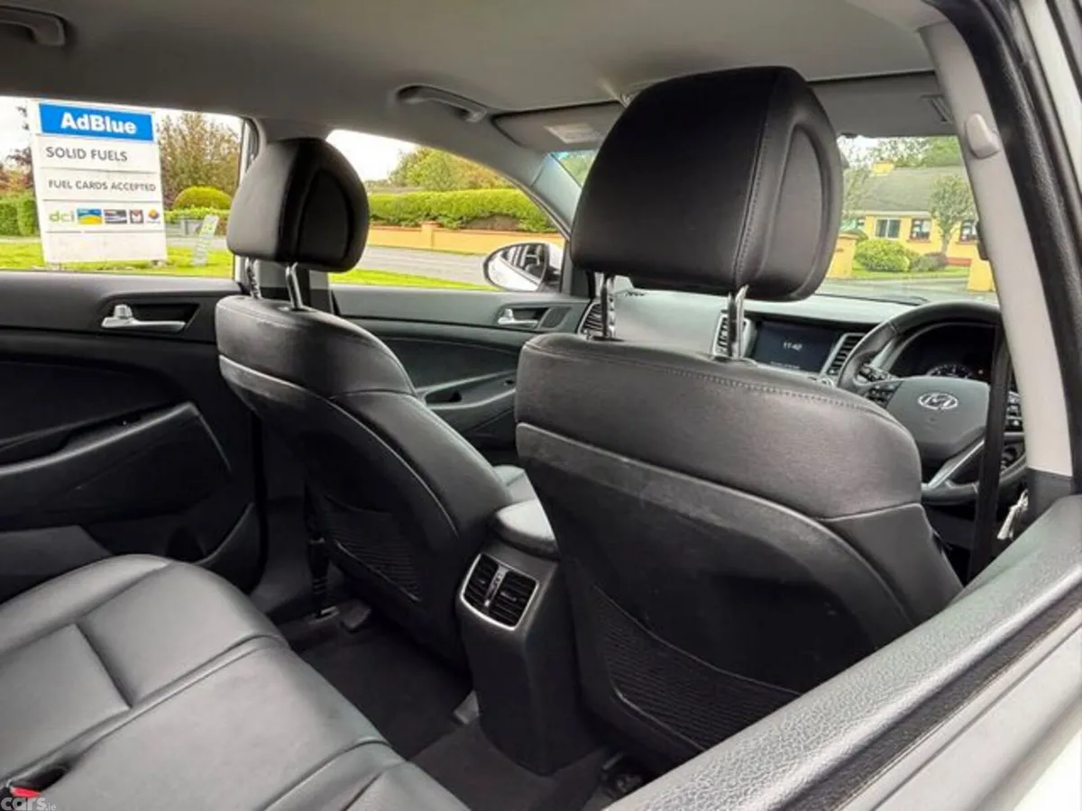 Hyundai Tucson MPV, Diesel, 2017, White