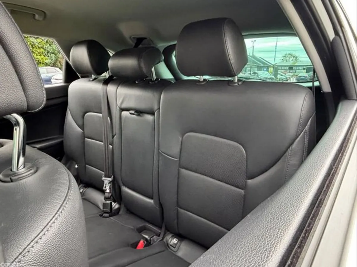 Hyundai Tucson MPV, Diesel, 2017, White