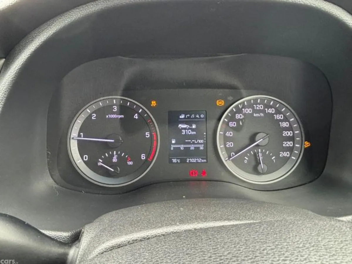 Hyundai Tucson MPV, Diesel, 2017, White