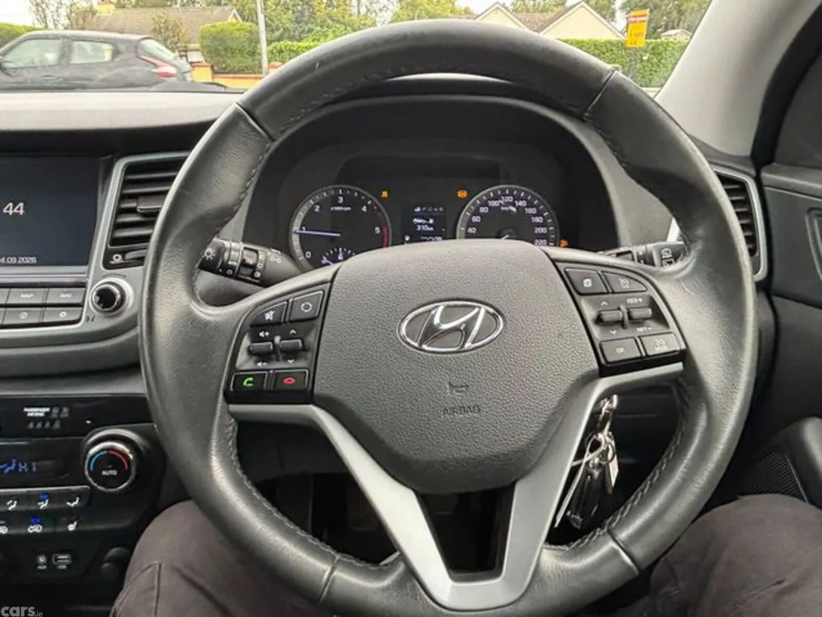 Hyundai Tucson MPV, Diesel, 2017, White