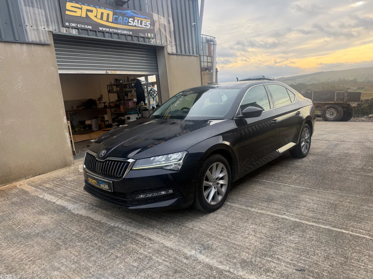 Skoda Superb Hatchback, Diesel, 2021, Black