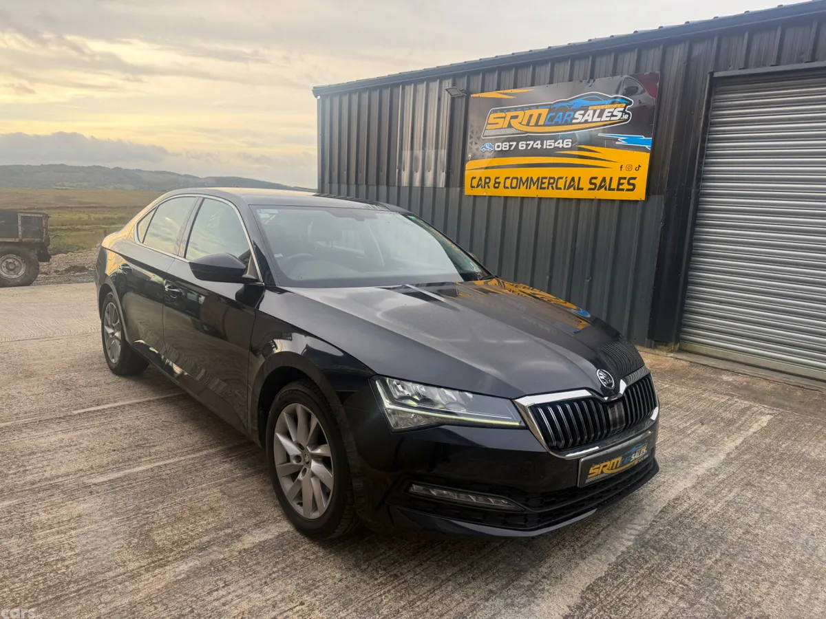 Skoda Superb Hatchback, Diesel, 2021, Black