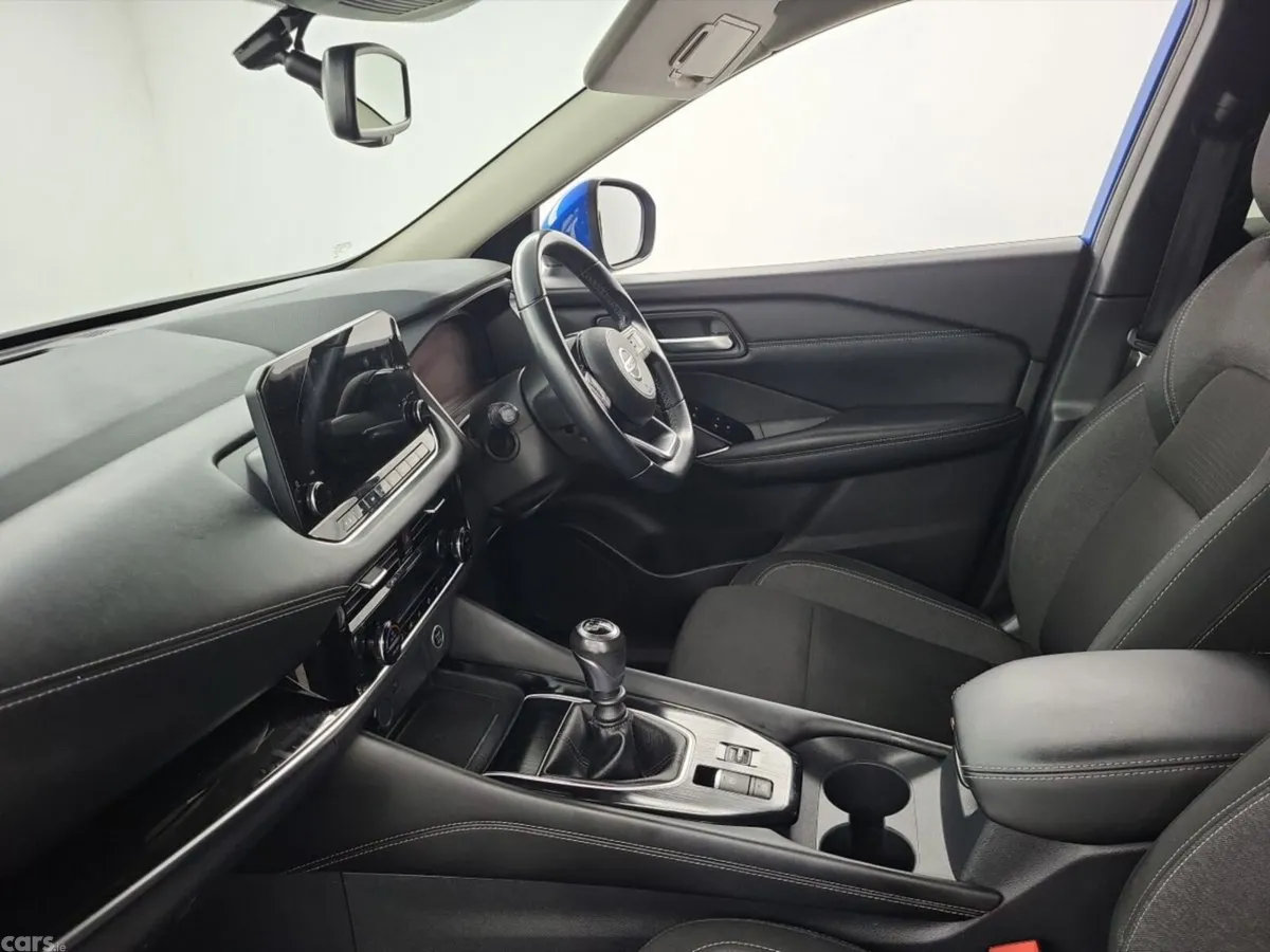 Nissan Qashqai MPV, Petrol, 2021, Blue