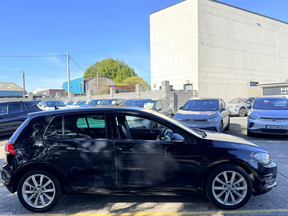 Volkswagen Golf Hatchback, Petrol, 2016, Black