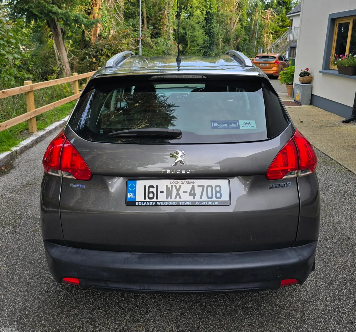Peugeot 2008 SUV, Diesel, 2016, Grey