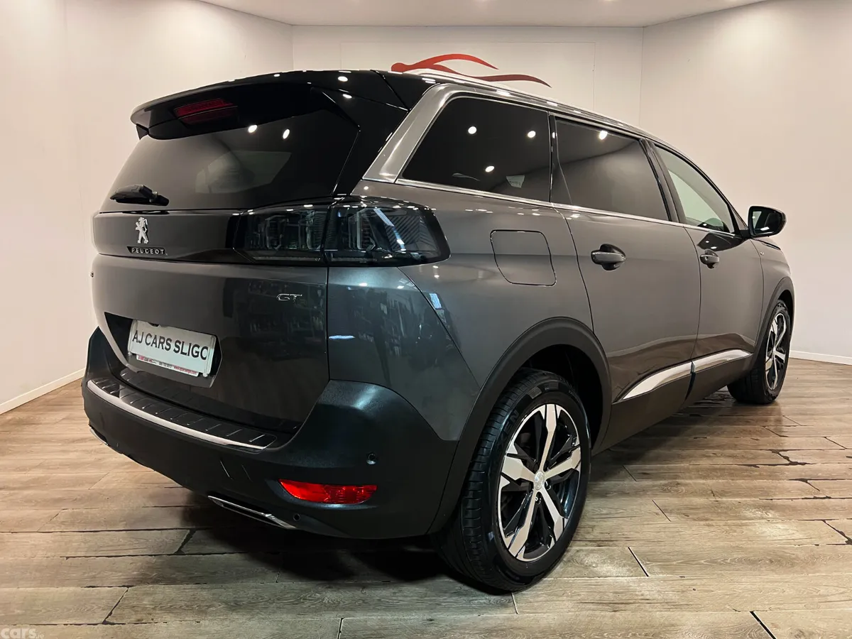 Peugeot 5008 MPV, Diesel, 2021, Grey