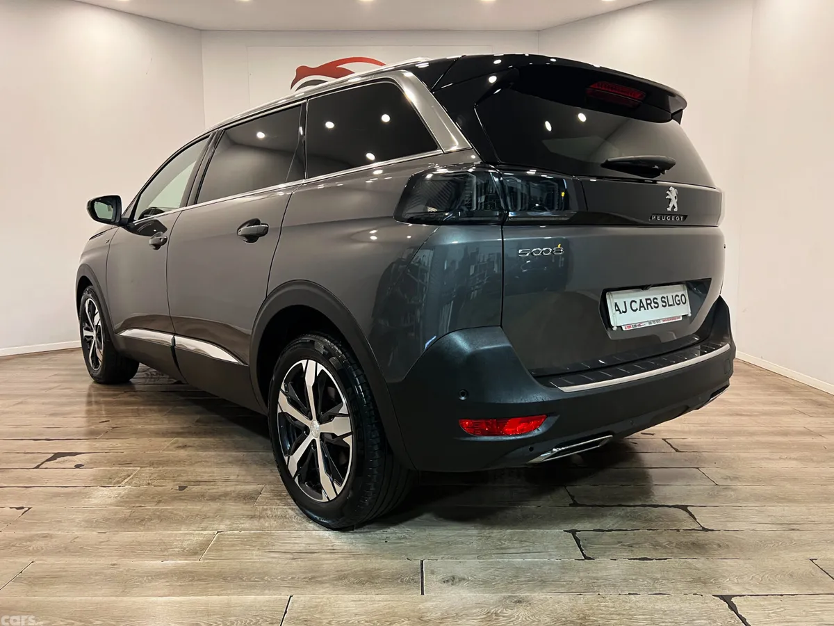 Peugeot 5008 MPV, Diesel, 2021, Grey