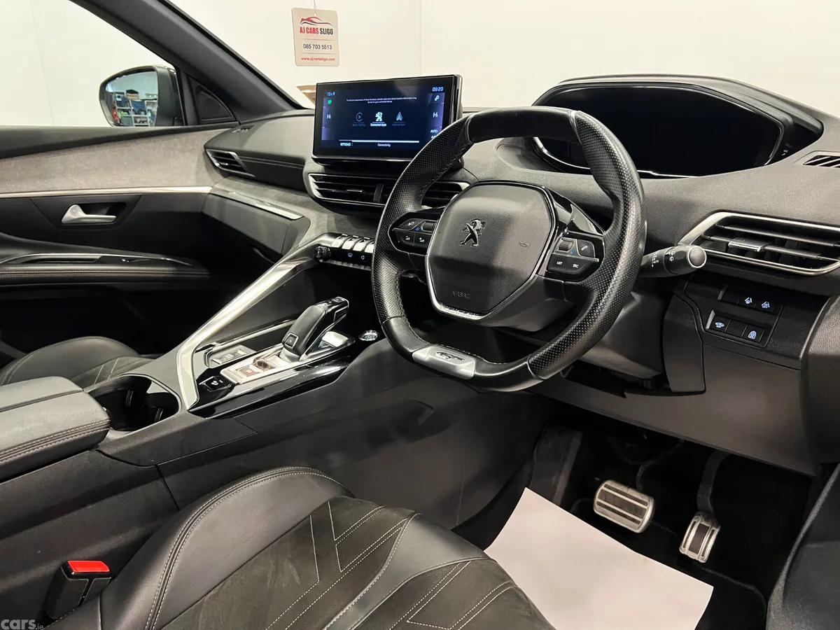 Peugeot 5008 MPV, Diesel, 2021, Grey