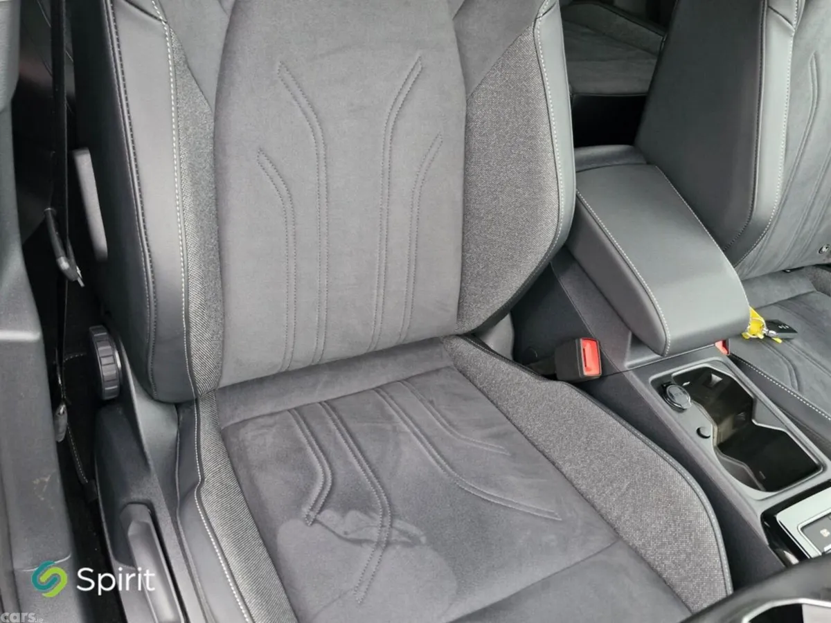 Volkswagen Golf Hatchback, Petrol, 2025, Grey