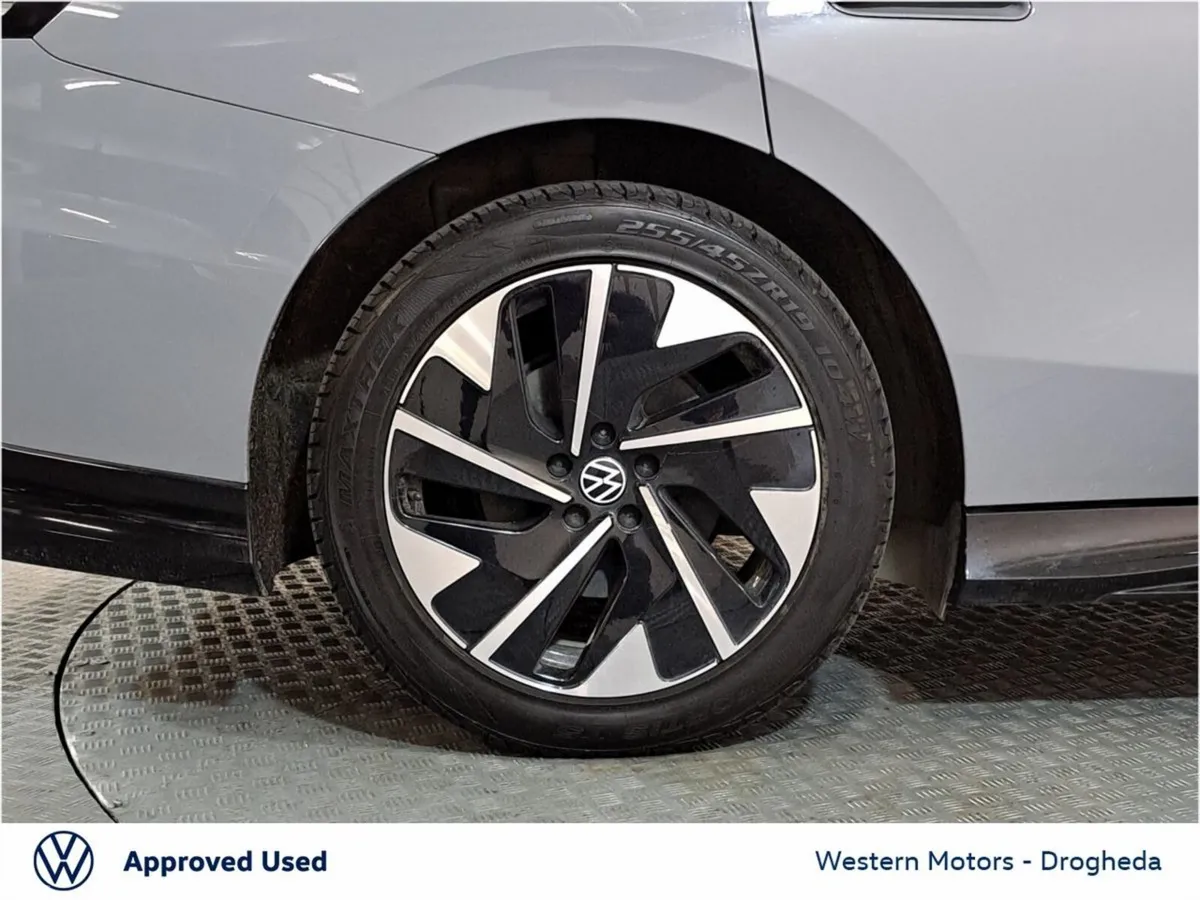 Volkswagen ID.7 Hatchback, Electric, 2025, Grey