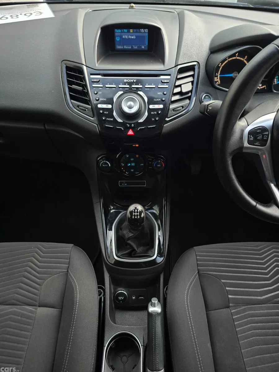 Ford Fiesta Hatchback, Petrol, 2014, Blue