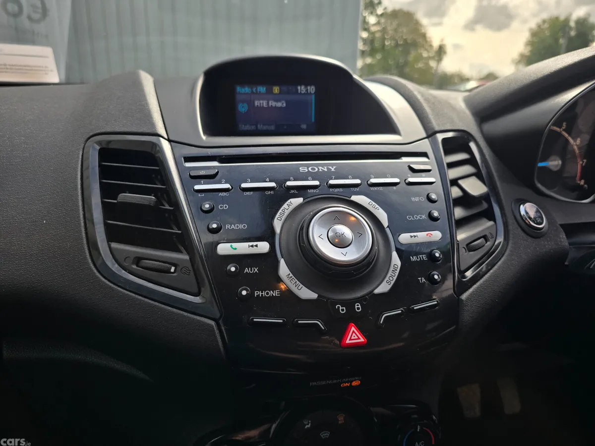 Ford Fiesta Hatchback, Petrol, 2014, Blue