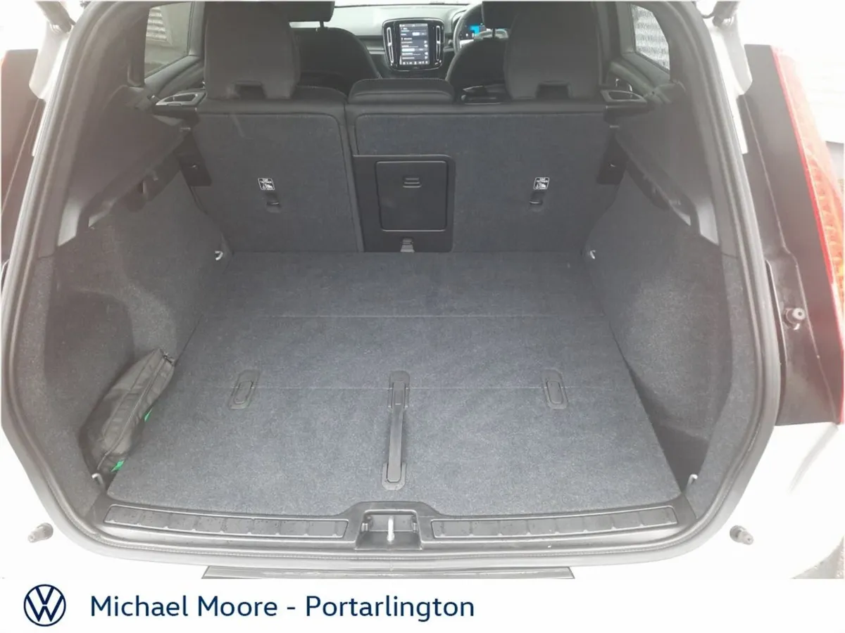 Volvo XC40 Estate, Electric, 2025, Grey