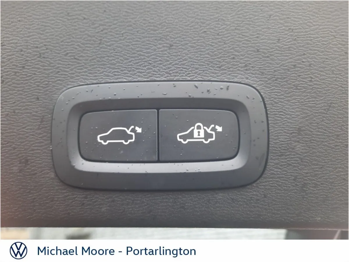 Volvo XC40 Estate, Electric, 2025, Grey
