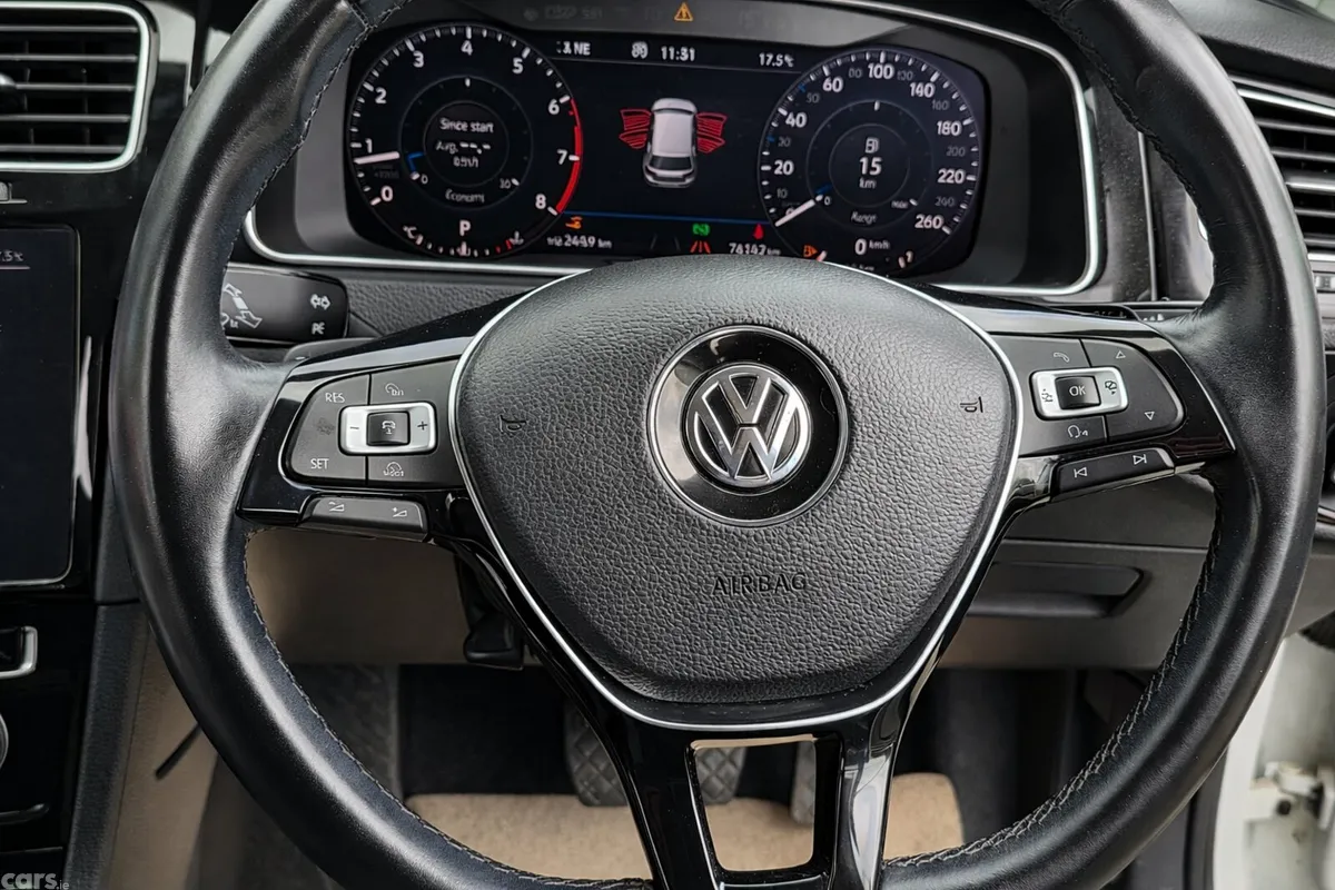 Volkswagen Golf Hatchback, Petrol, 2018, White