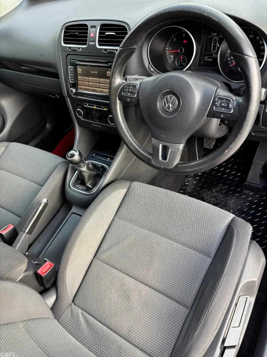 Volkswagen Golf Hatchback, Diesel, 2011, Red