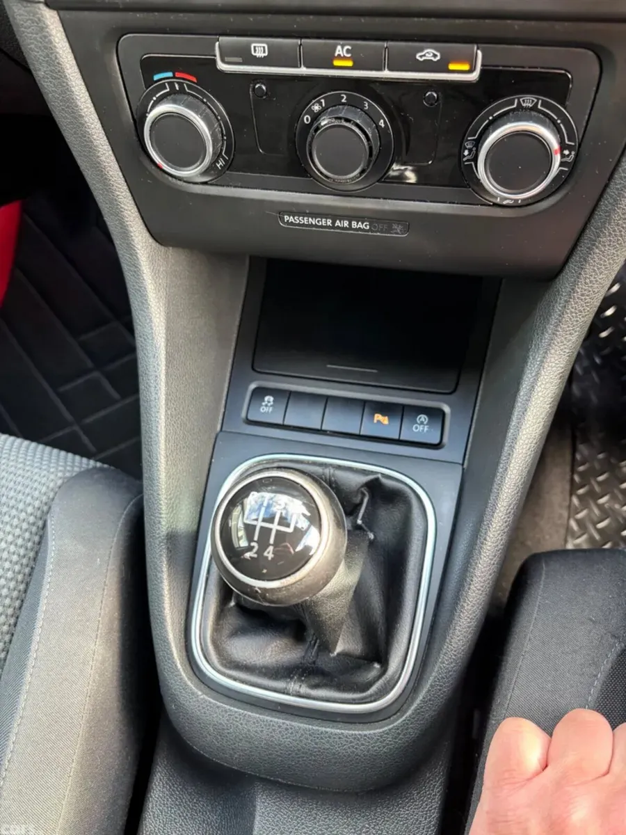 Volkswagen Golf Hatchback, Diesel, 2011, Red