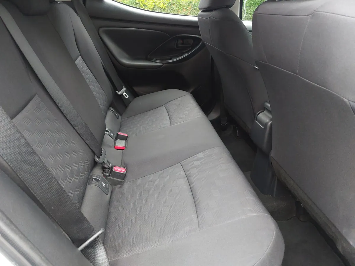 Toyota Yaris Hatchback, Petrol Hybrid, 2024, Grey