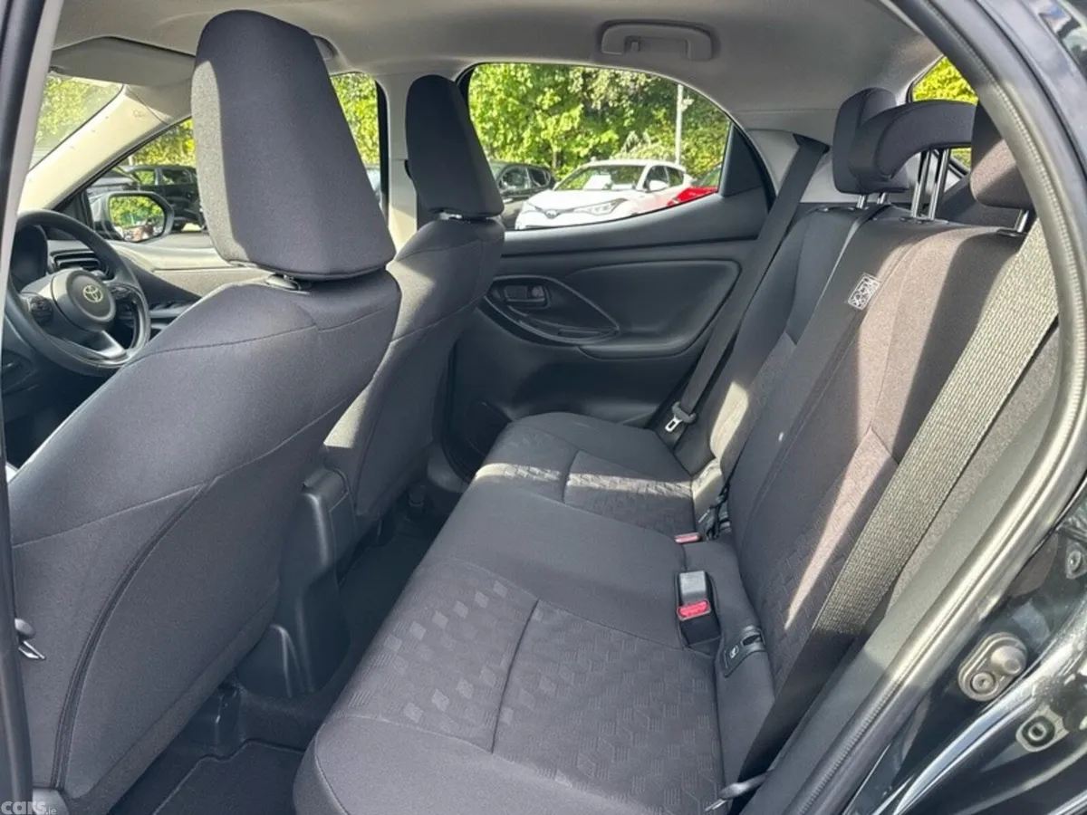 Toyota Yaris Hatchback, Petrol Hybrid, 2026, Black